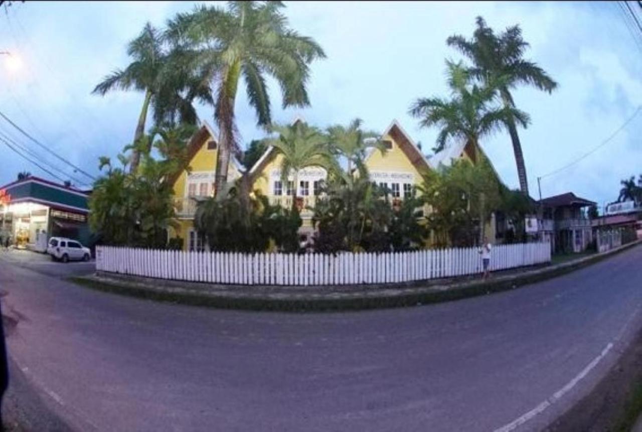 Yellow Houses Bocas Duplex Bocas del Toro Eksteriør bilde